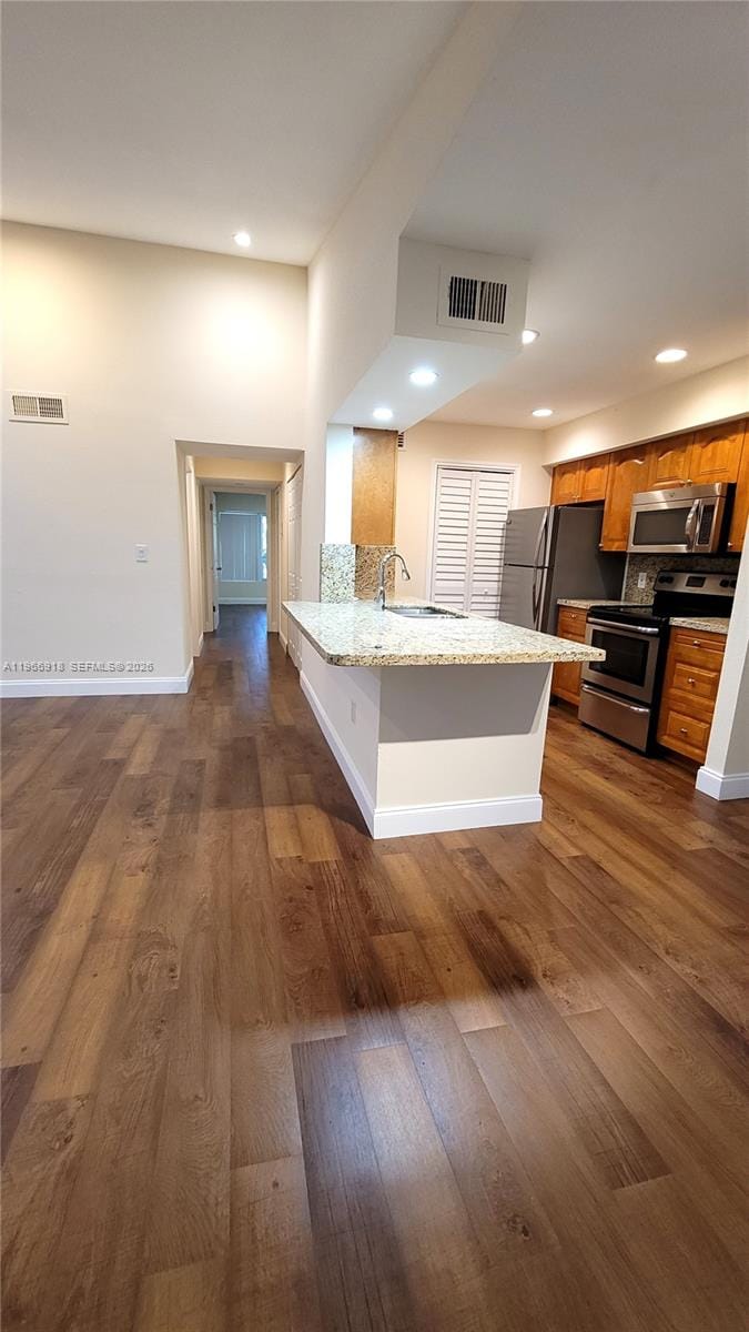 2420 NW 33rd Street 1008, Oakland Park, FL 33309 photo 5