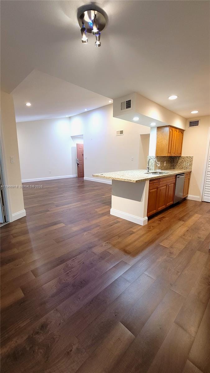 2420 NW 33rd Street 1008, Oakland Park, FL 33309 photo 6