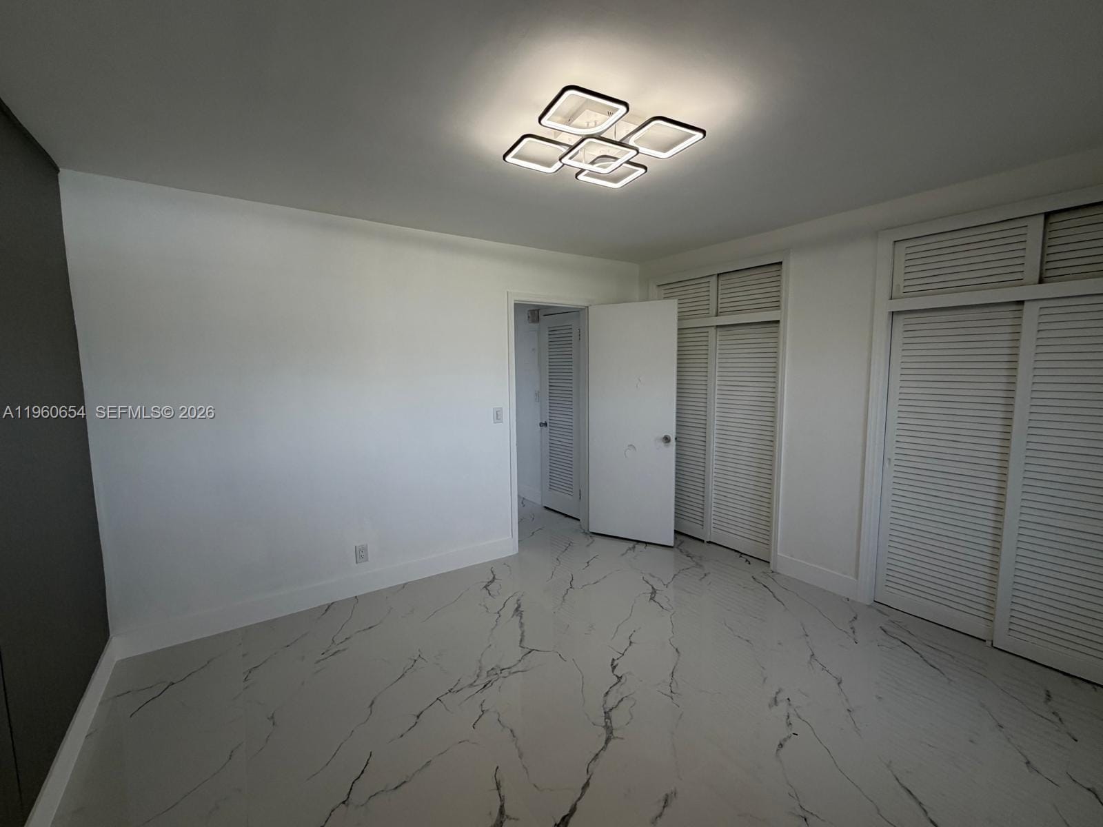 725 SW 11th Avenue 17F — photo 12