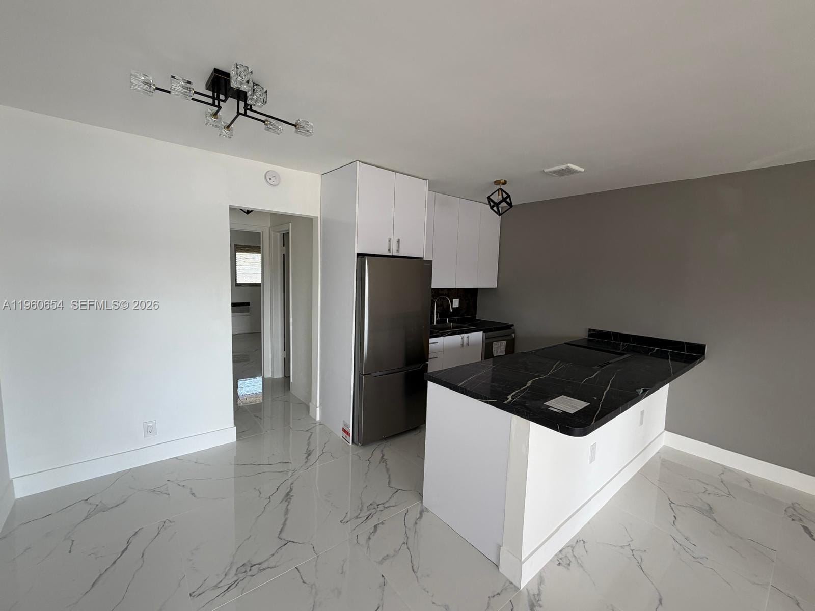 725 SW 11th Avenue 17F — photo 6