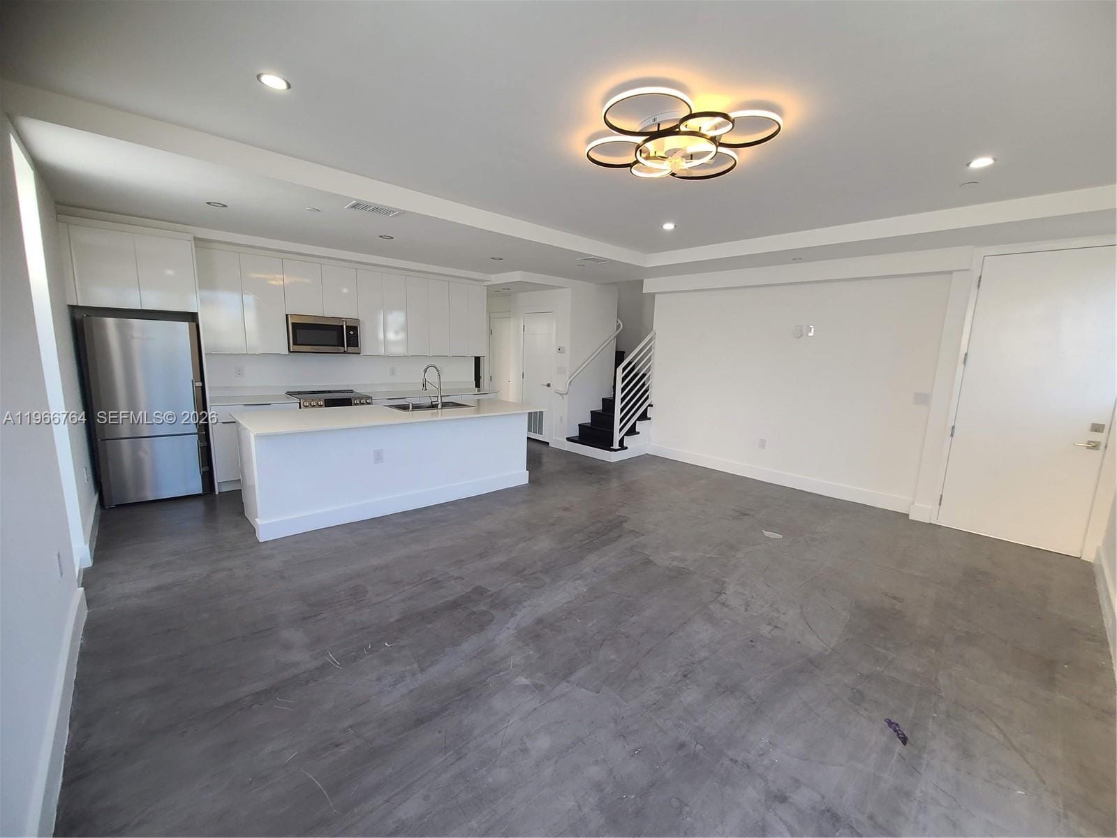 825 Michigan Avenue 7 — photo 5