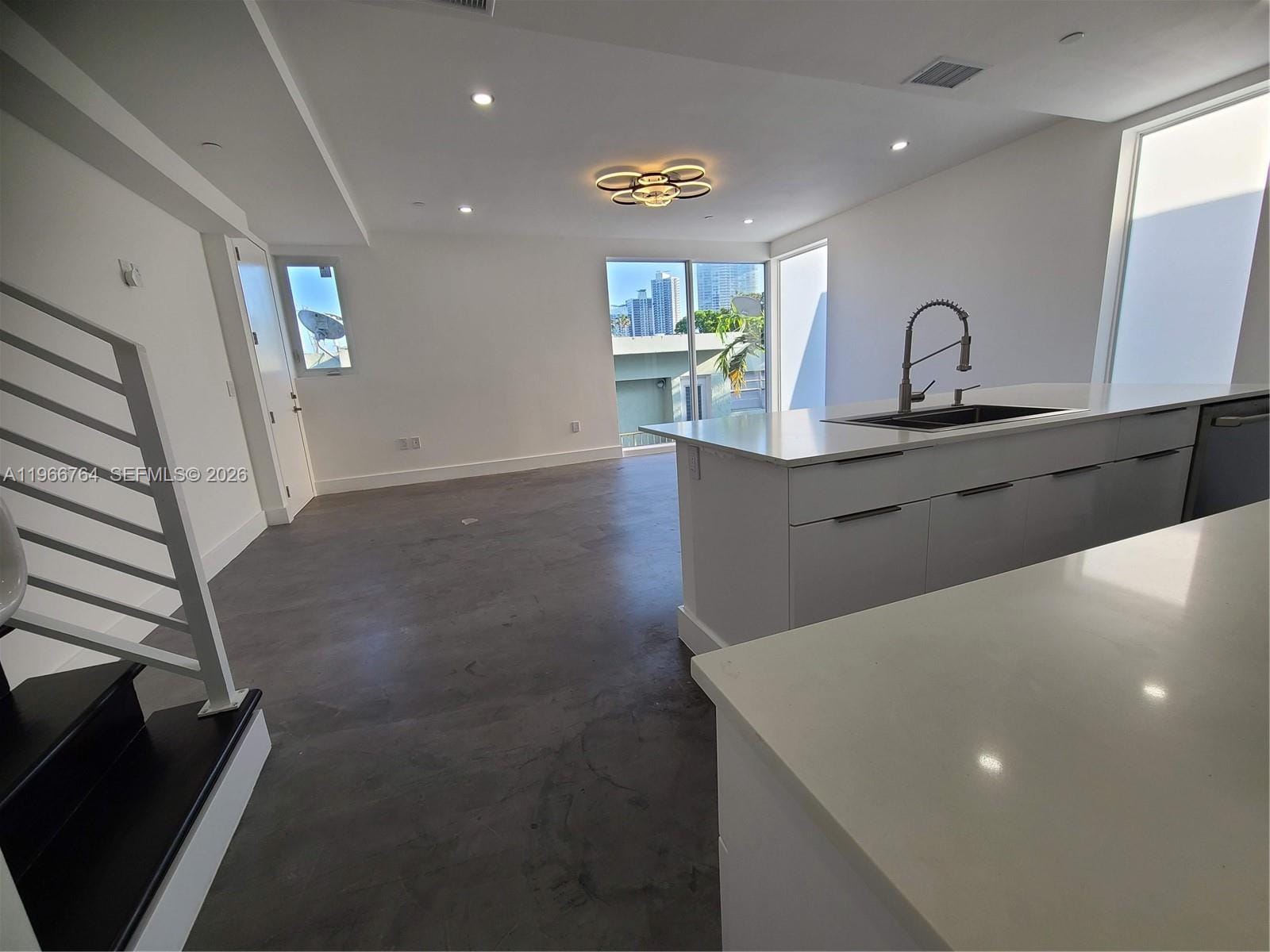 825 Michigan Avenue 7 — photo 6