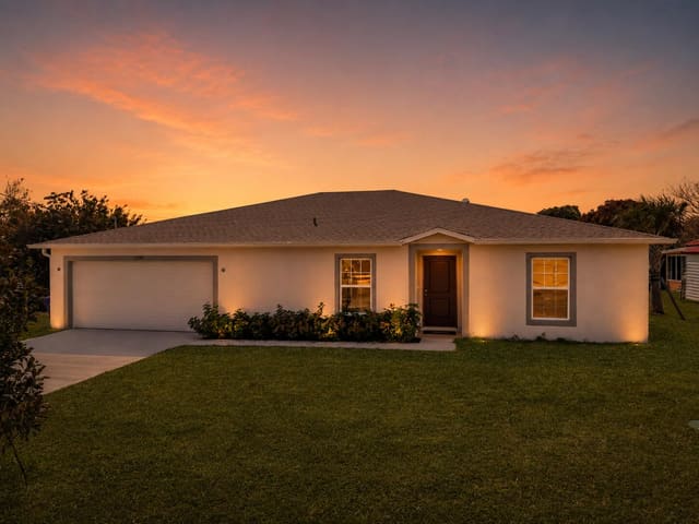 1390 Schumann Drive, Sebastian, FL 32958
