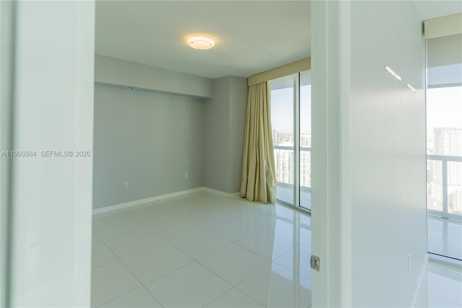 465 Brickell Avenue 4802 — photo 10