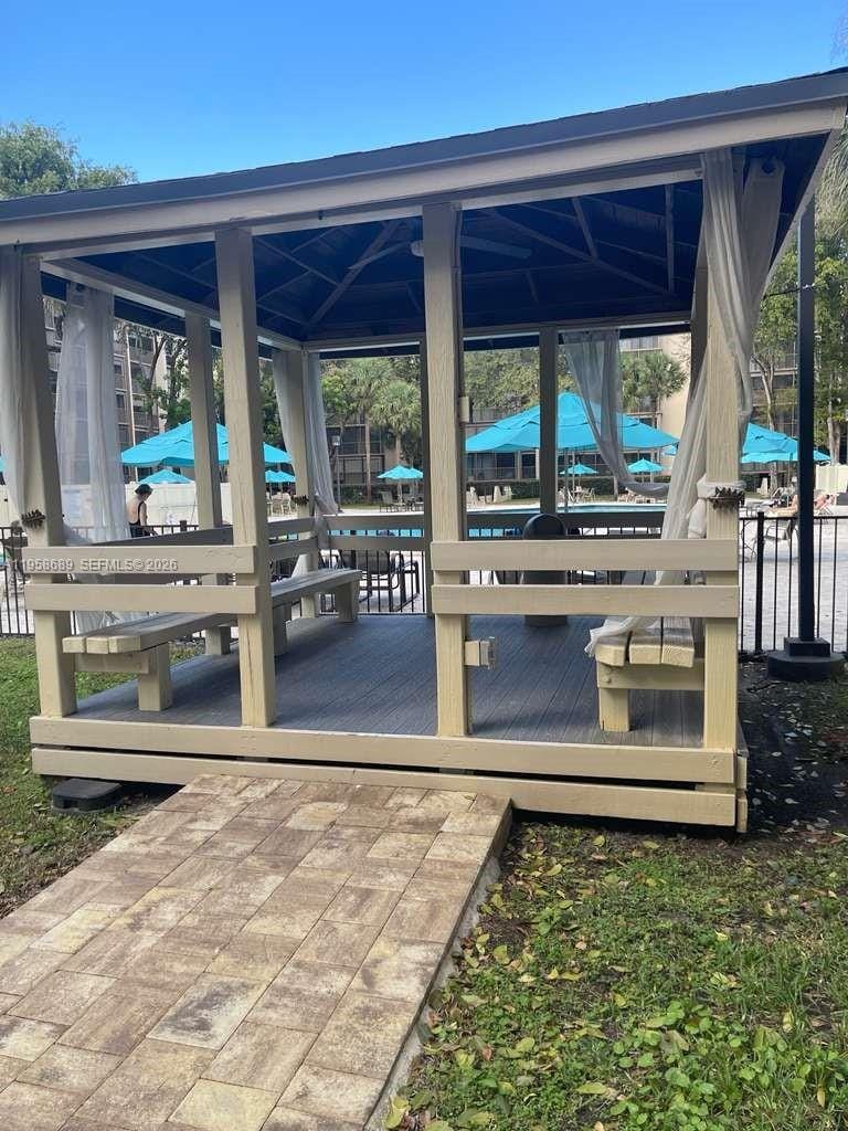 2802 N 46th Avenue B425, Hollywood, FL 33021 photo 20