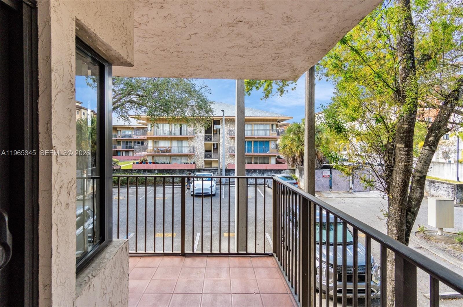 4705 SW 62nd Avenue 204 — photo 11