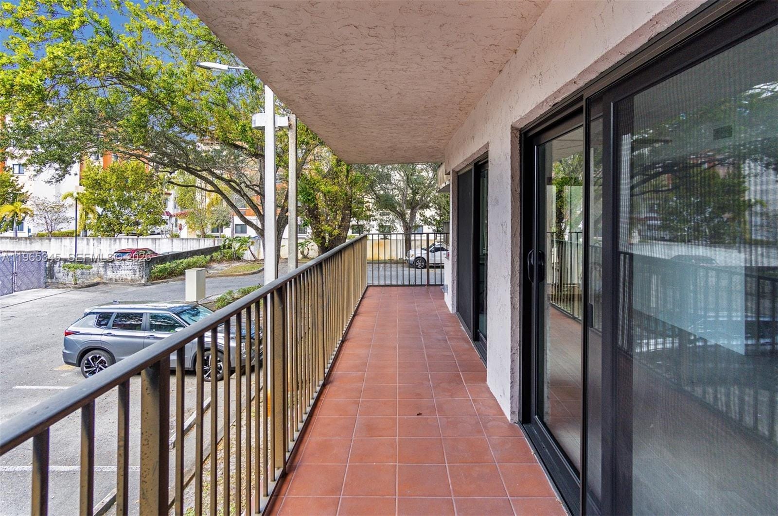 4705 SW 62nd Avenue 204 — photo 10