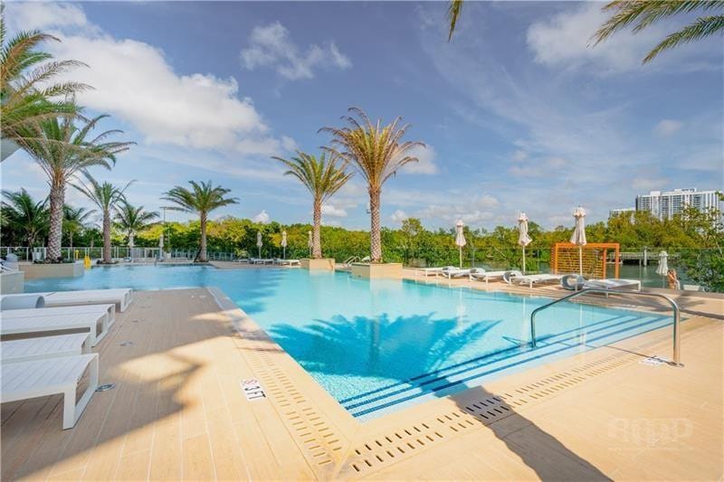 16385 Biscayne Boulevard 405, Aventura, FL 33160 photo 28