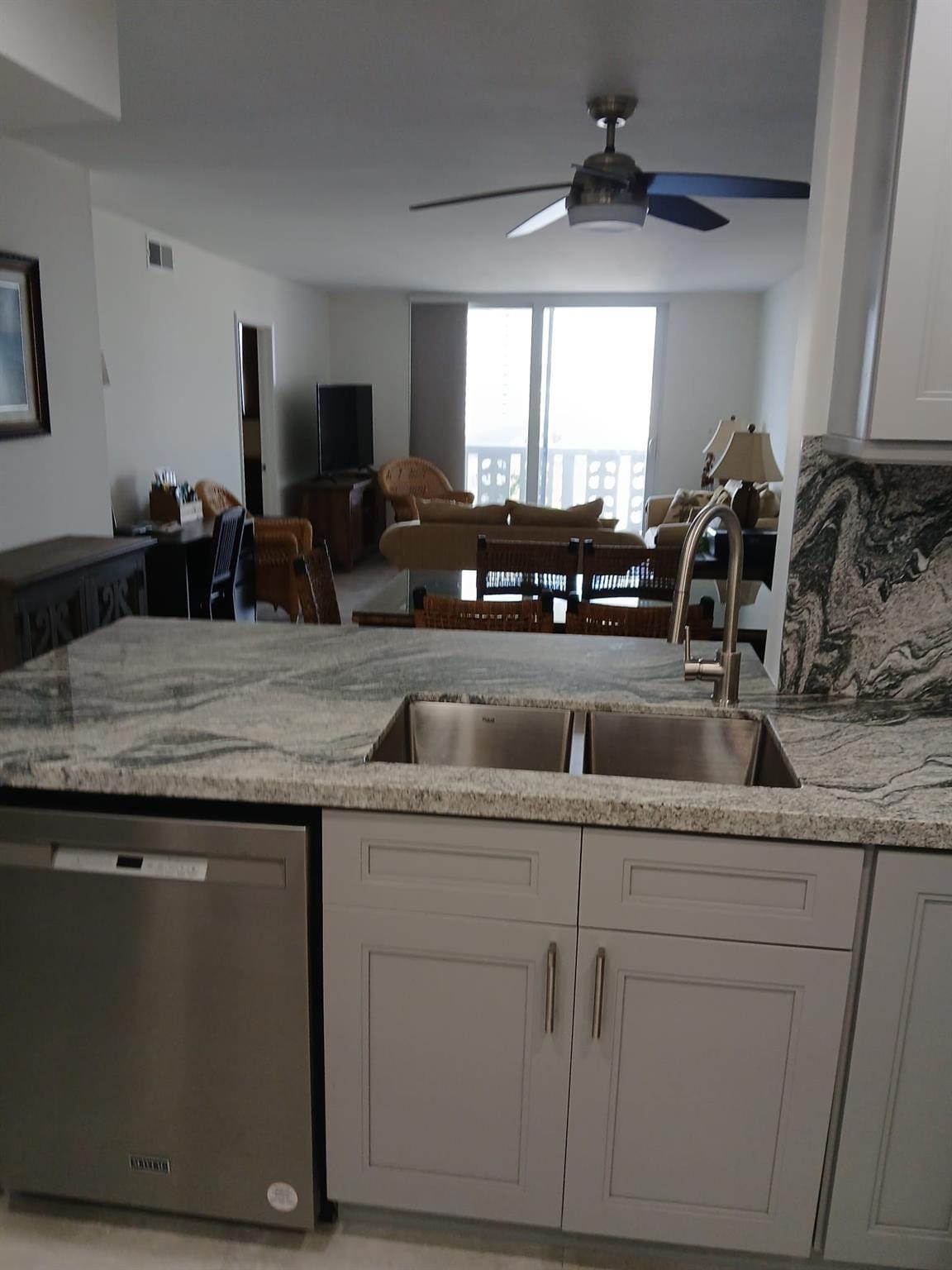 1893 S Ocean Drive 605 — photo 3