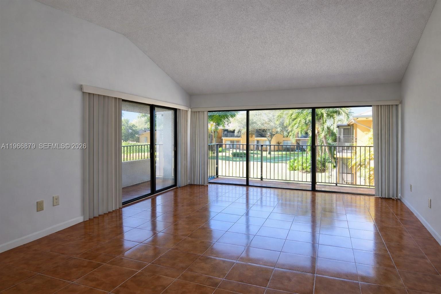 5821 Washington Street 32, Hollywood, FL 33023, Hollywood