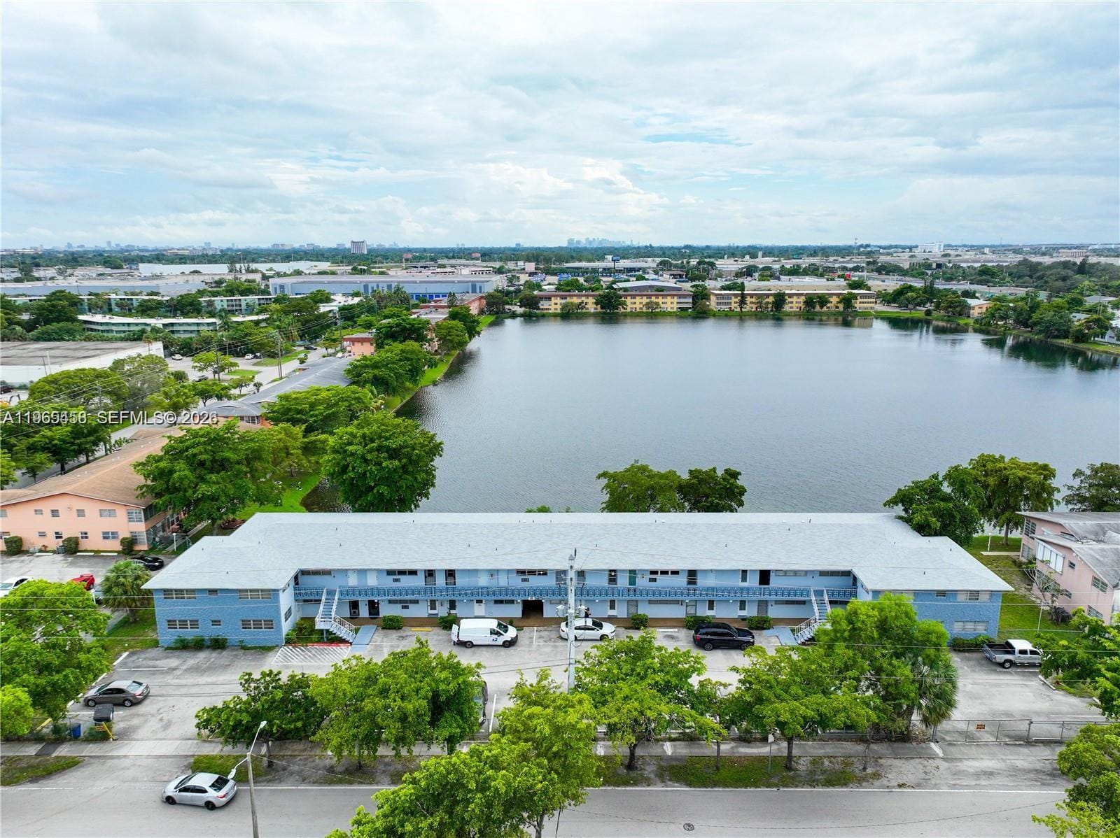 300 NE 191st Street 212, Miami, FL 33179 photo 16