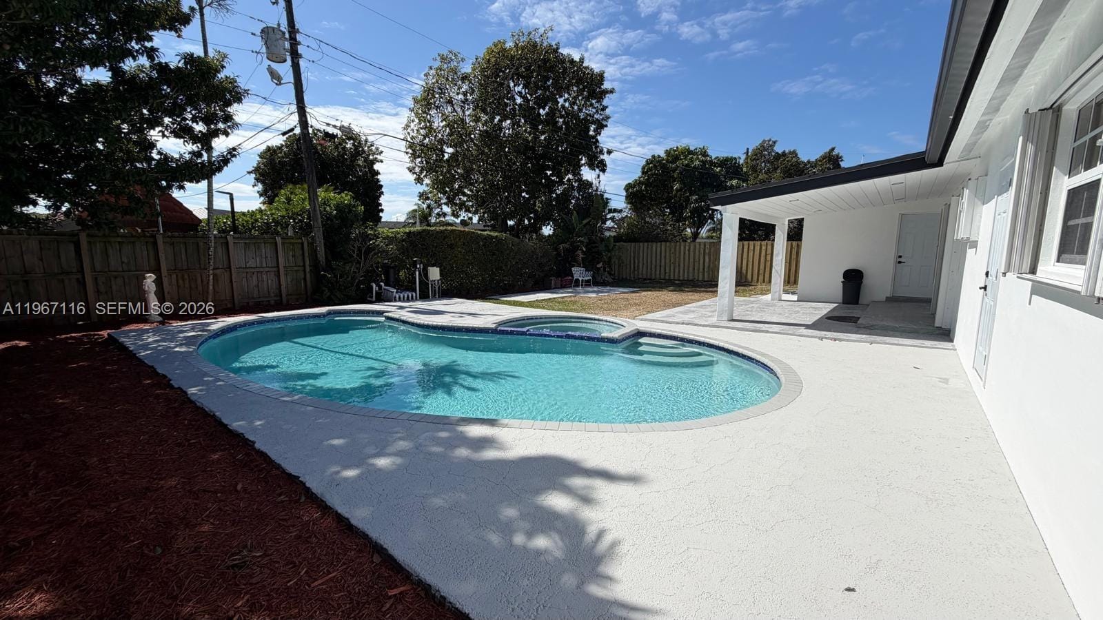 3 bedroom home for sale at 9620 9th, Miami, FL 33174 — $830,000