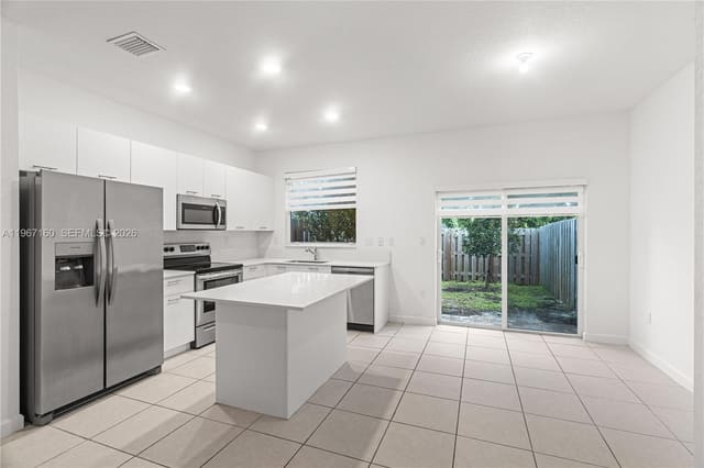 12121 NW 23rd Court, Westview Gardens Apartmen, Miami, FL