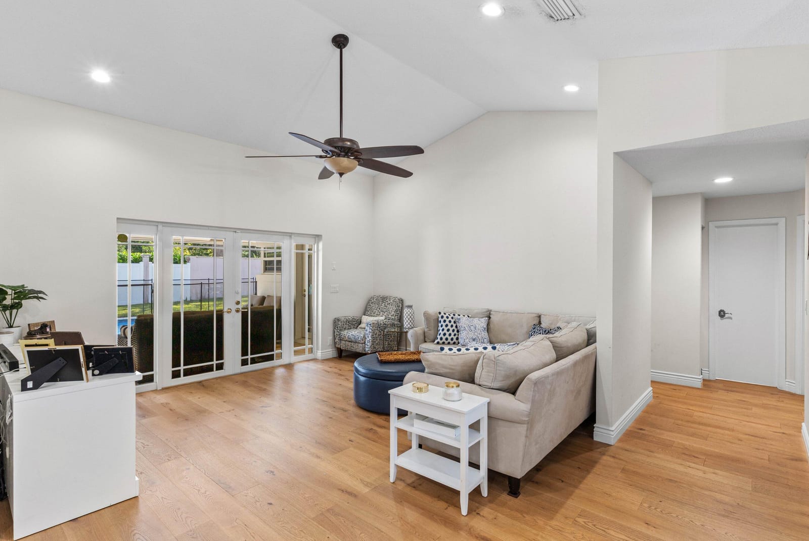 3830 NW 25th Way — photo 7
