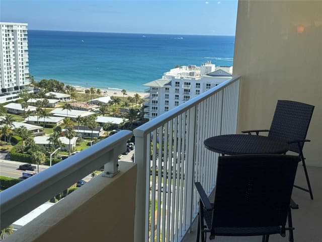 1200 Hibiscus Avenue Ph3, Pompano Beach, FL 33062