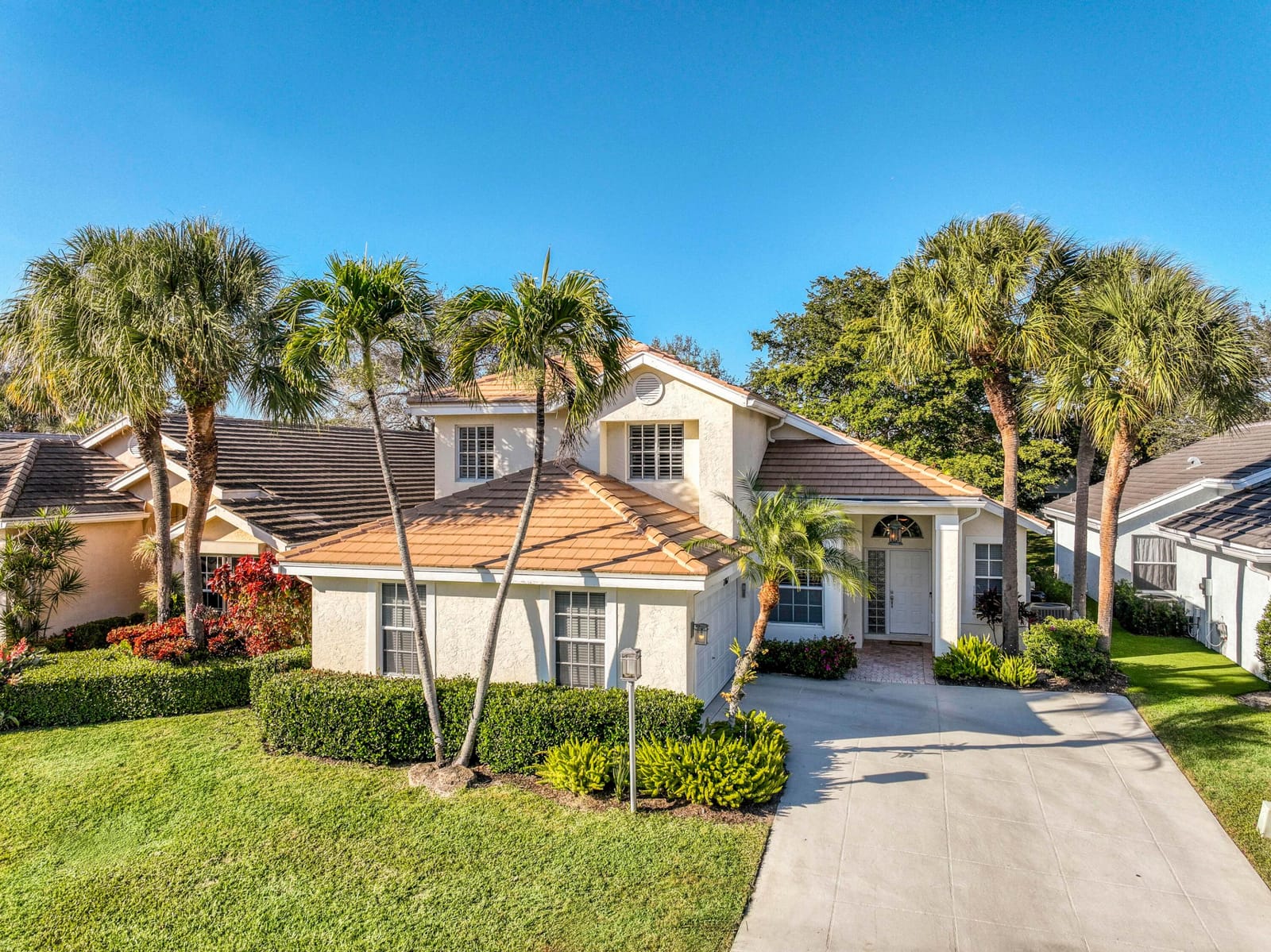 2767 S Clearbrook Circle — photo 3