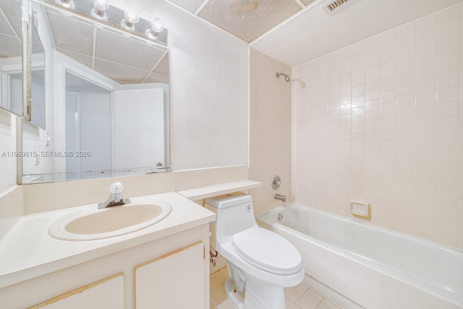 8290 Lake Drive 236, Doral, FL 33166 photo 23