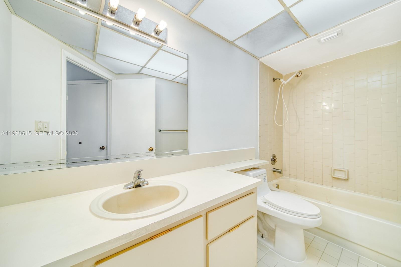 8290 Lake Drive 236, Doral, FL 33166 photo 25