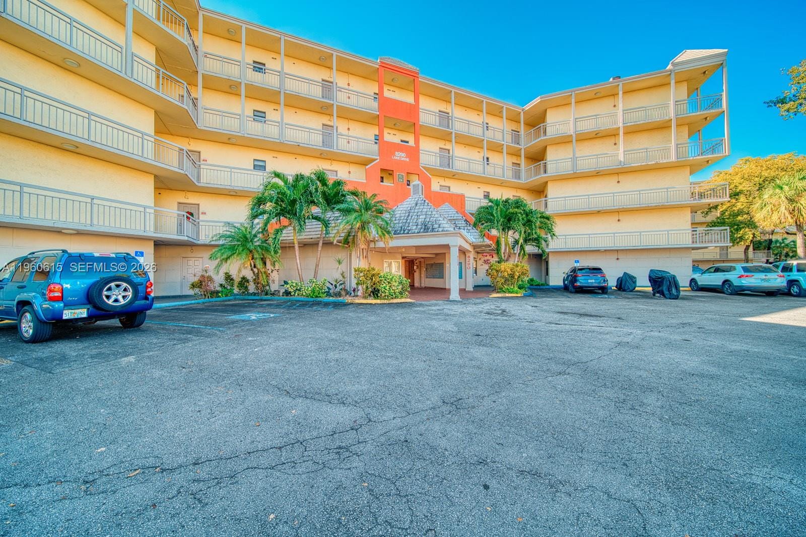 8290 Lake Drive 236, Doral, FL 33166 photo 8