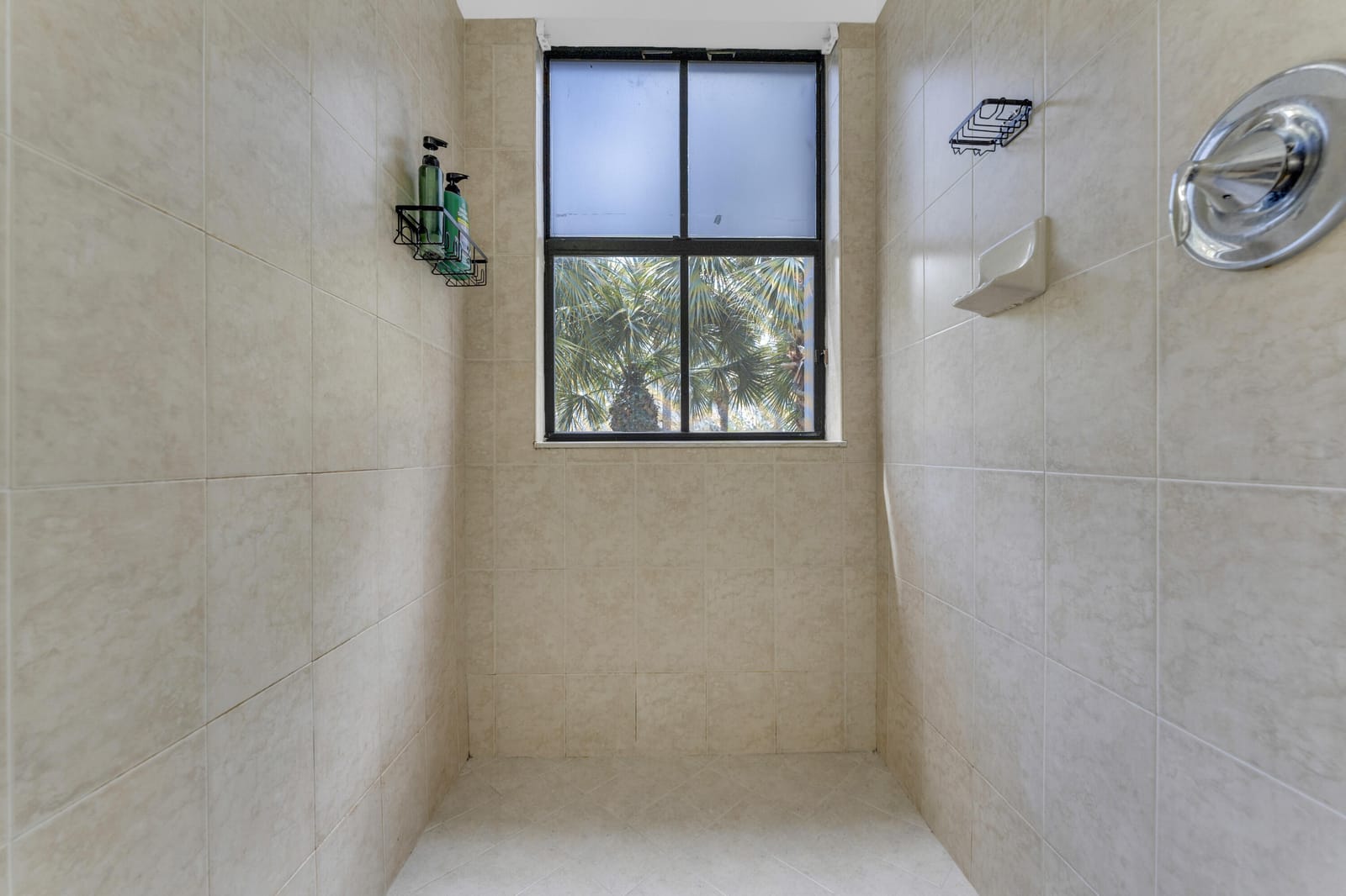 6077 Grand Cypress Circle W — photo 12