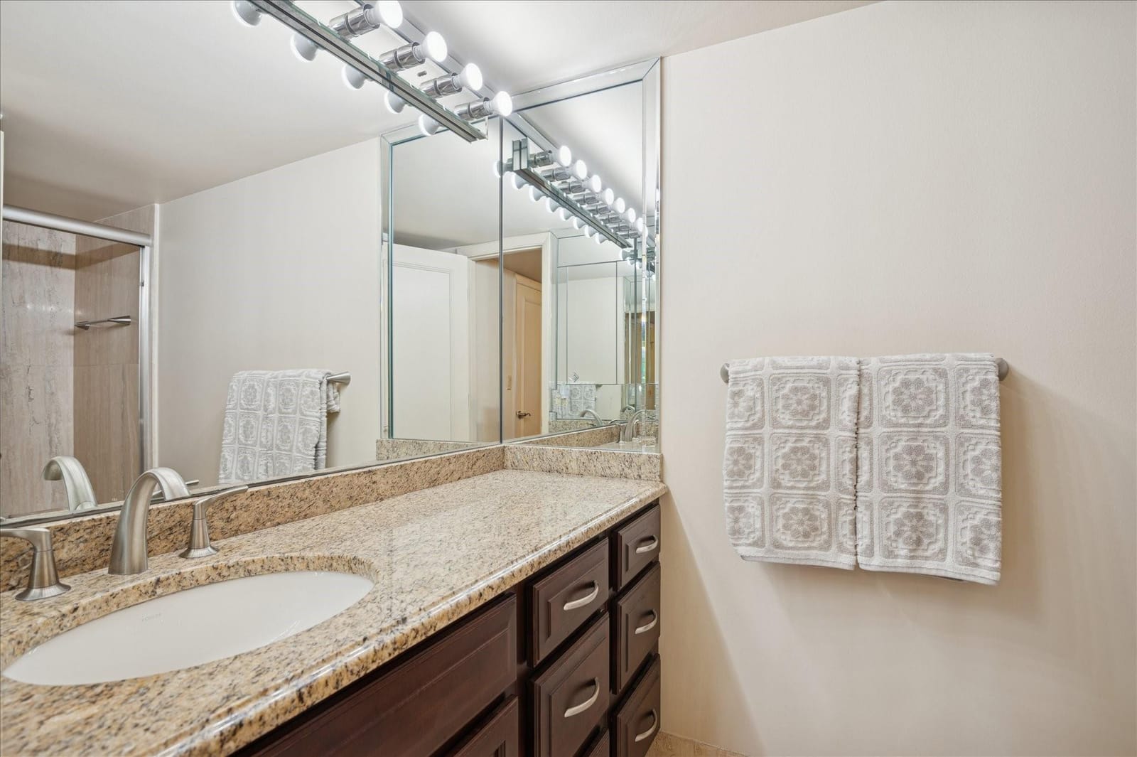 1201 S Ocean Drive 704s — photo 12