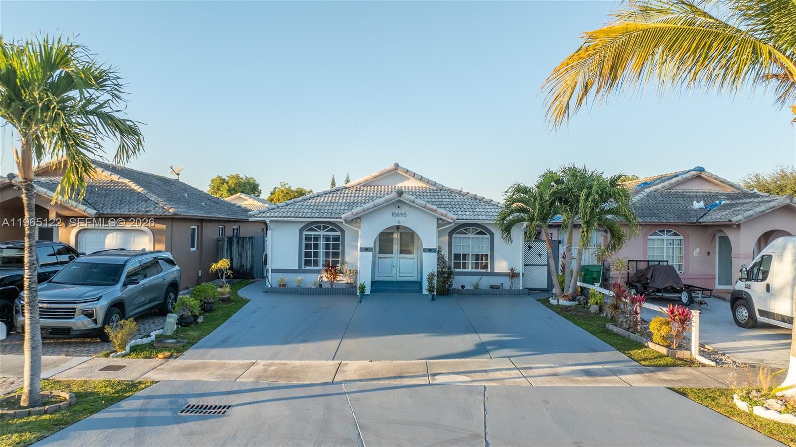 10095 NW 127th Street, Hialeah Gardens, FL 33018