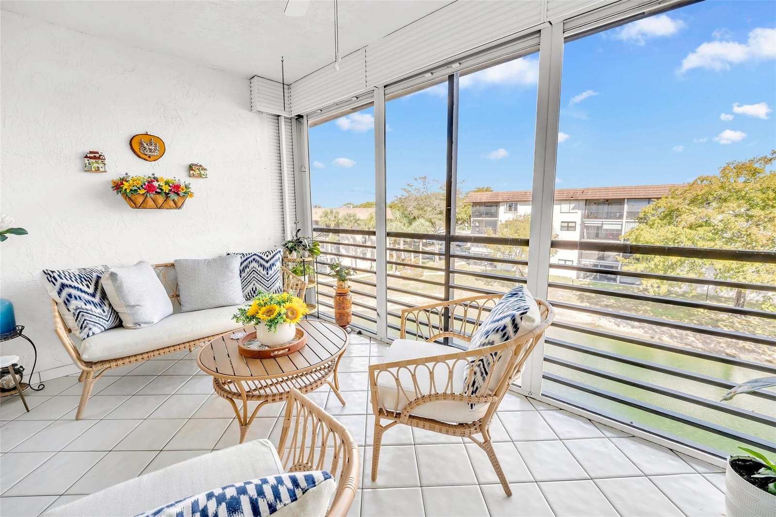 4975 E Sabal Palm Boulevard 408 — photo 1