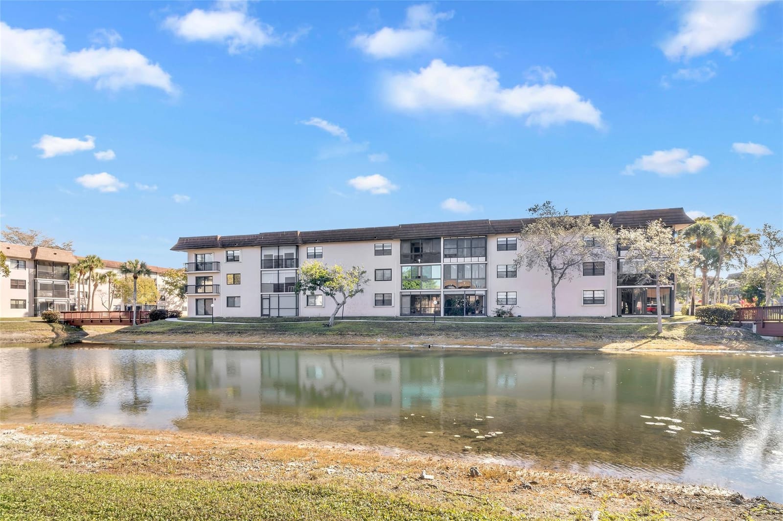 4975 E Sabal Palm Boulevard 408 — photo 3