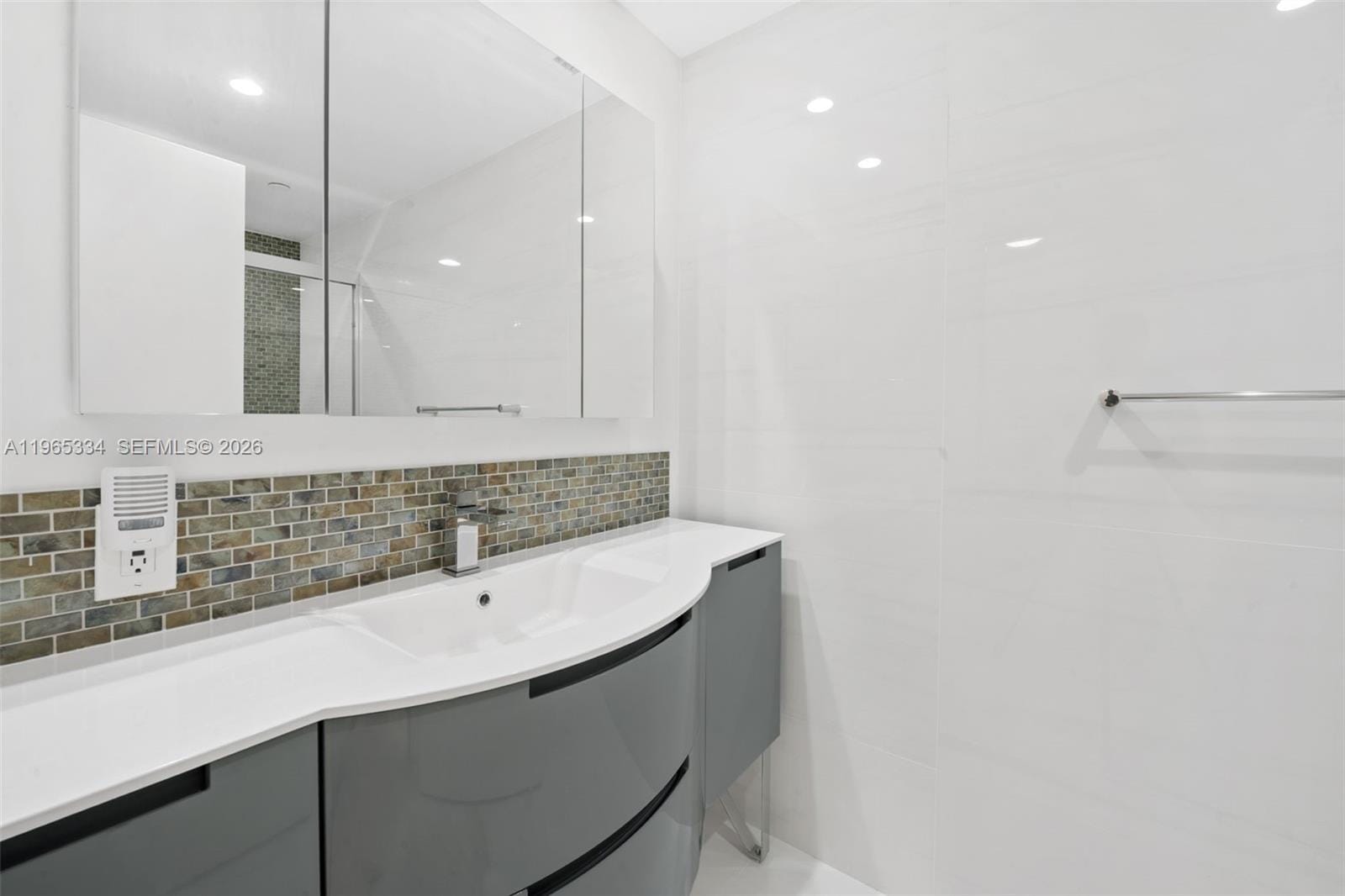 21150 NE 38 Avenue 603, Aventura, FL 33180 photo 19