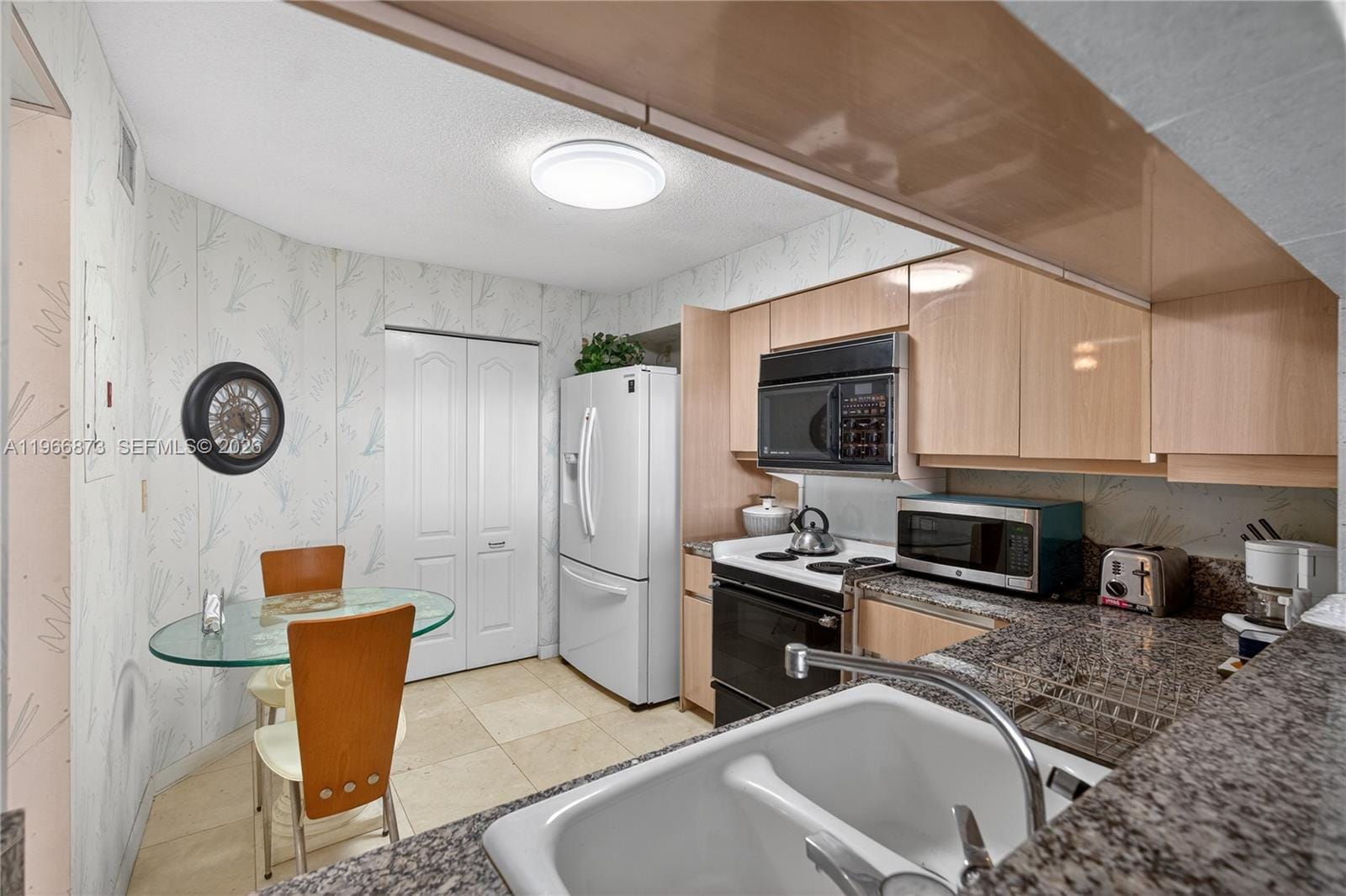 5757 Collins Avenue 1902, Miami Beach, FL 33140 photo 16