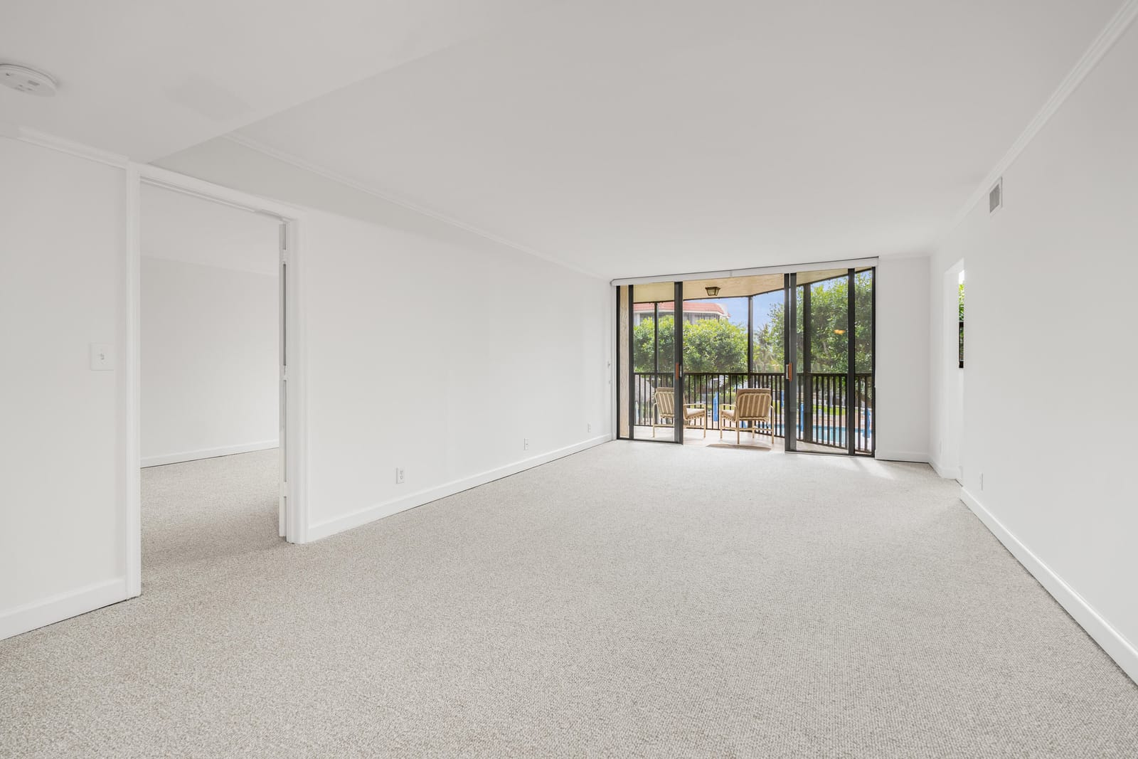 800 Jeffery Street 208 — photo 4