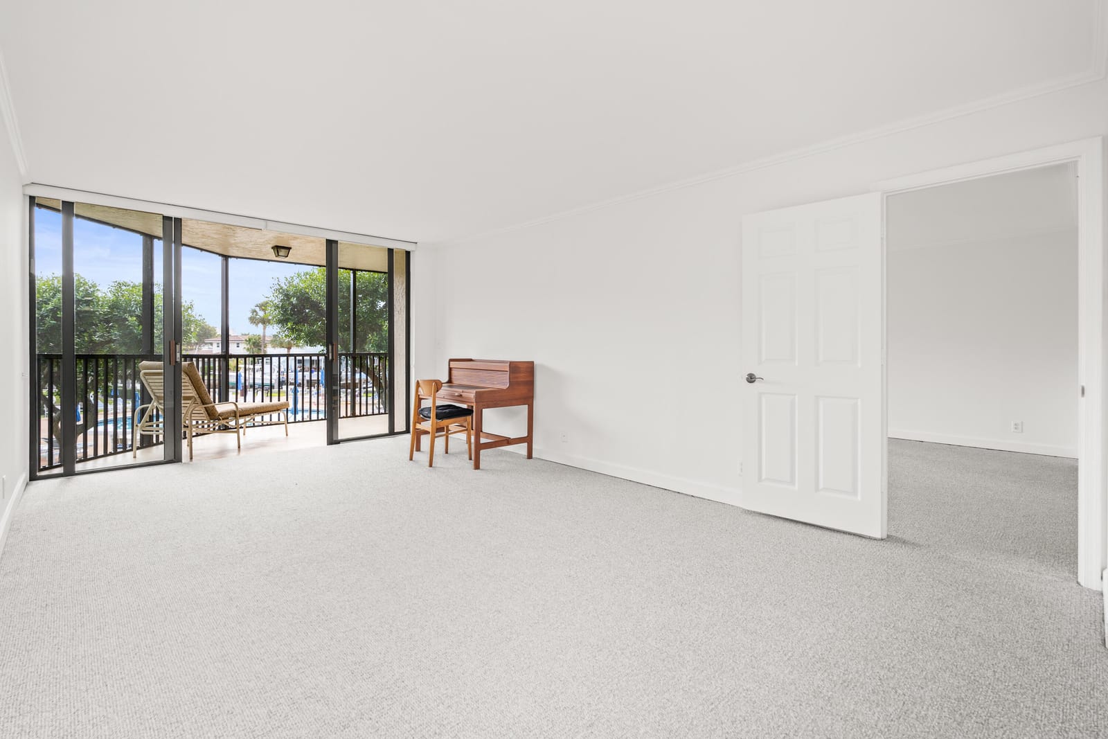 800 Jeffery Street 208 — photo 8