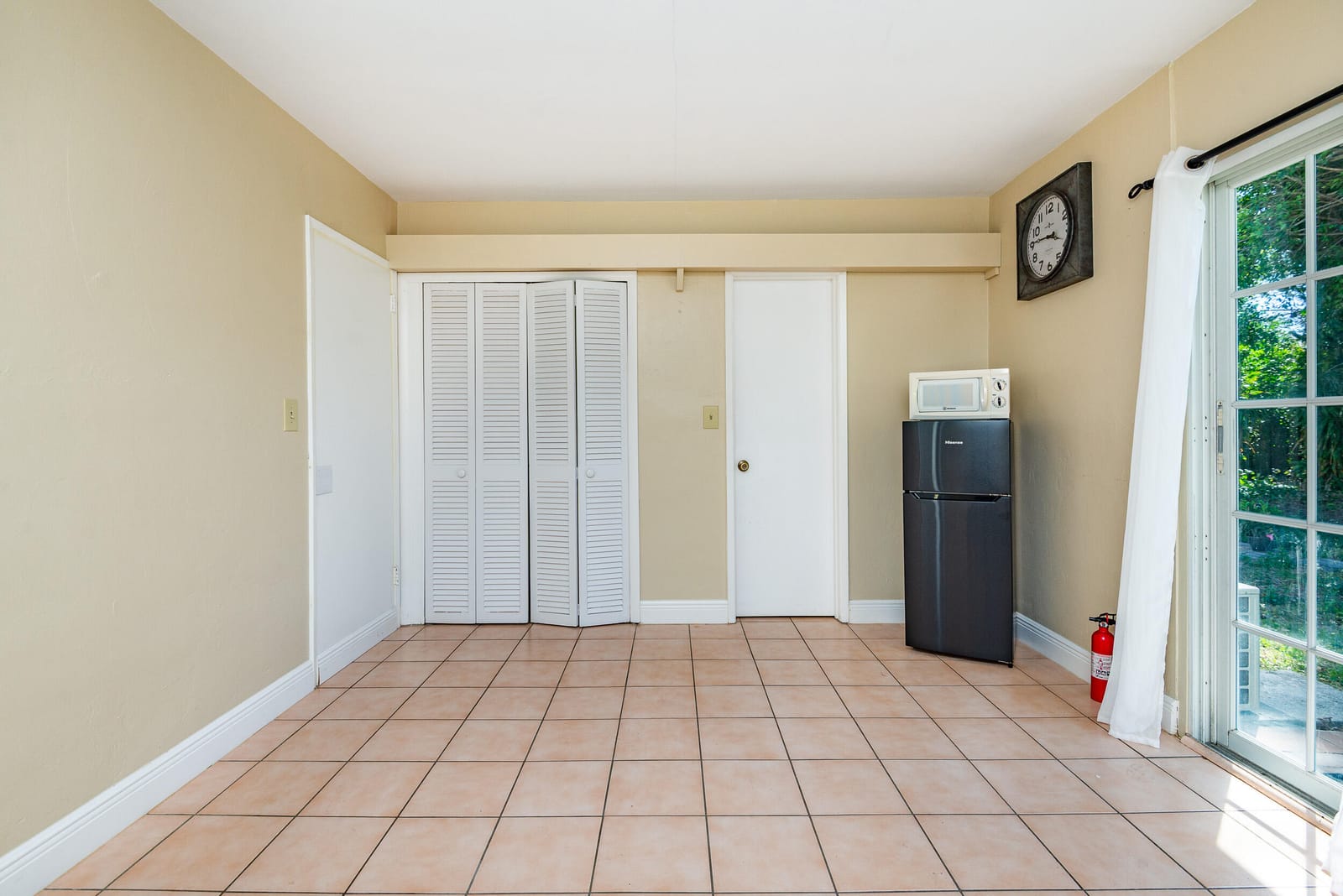 354 Manchester Street, Boca Raton, FL 33487 photo 9