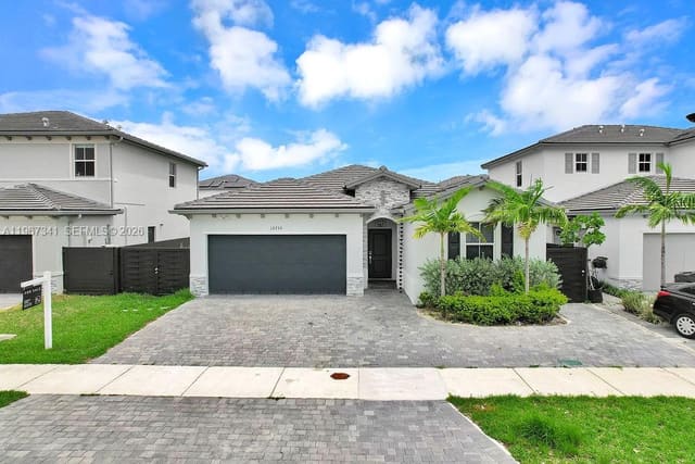 12735 SW 211th Street, sold in Siena North, Miami, FL