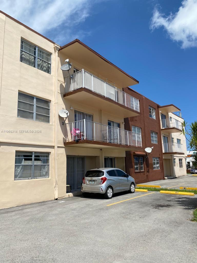 12500 NE 5th Avenue 101, North Miami, FL 33161, North Miami