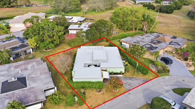 4610 King Palm Drive, sold in Woodlands Sec Seven, Tamarac, FL