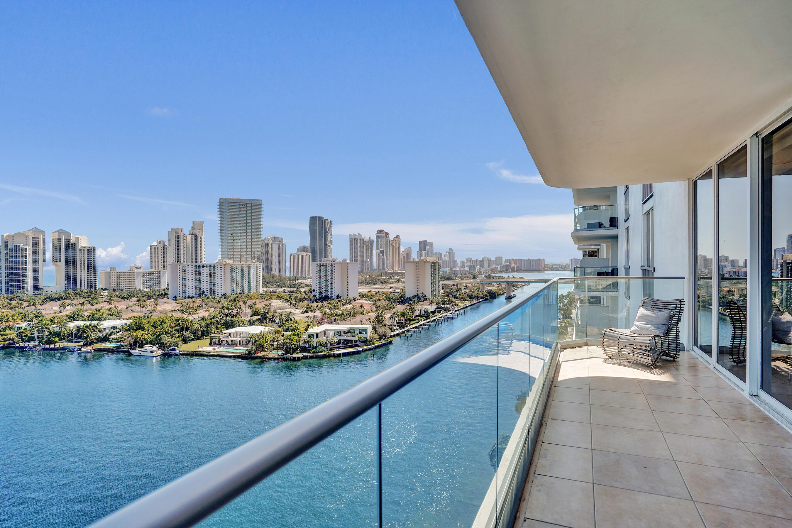 19707 Turnberry Way 18j, Aventura, FL 33180, Aventura