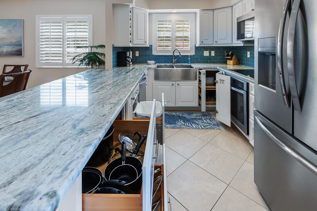 2950 SE Ocean Boulevard 109-304, Stuart, FL 34996 photo 3