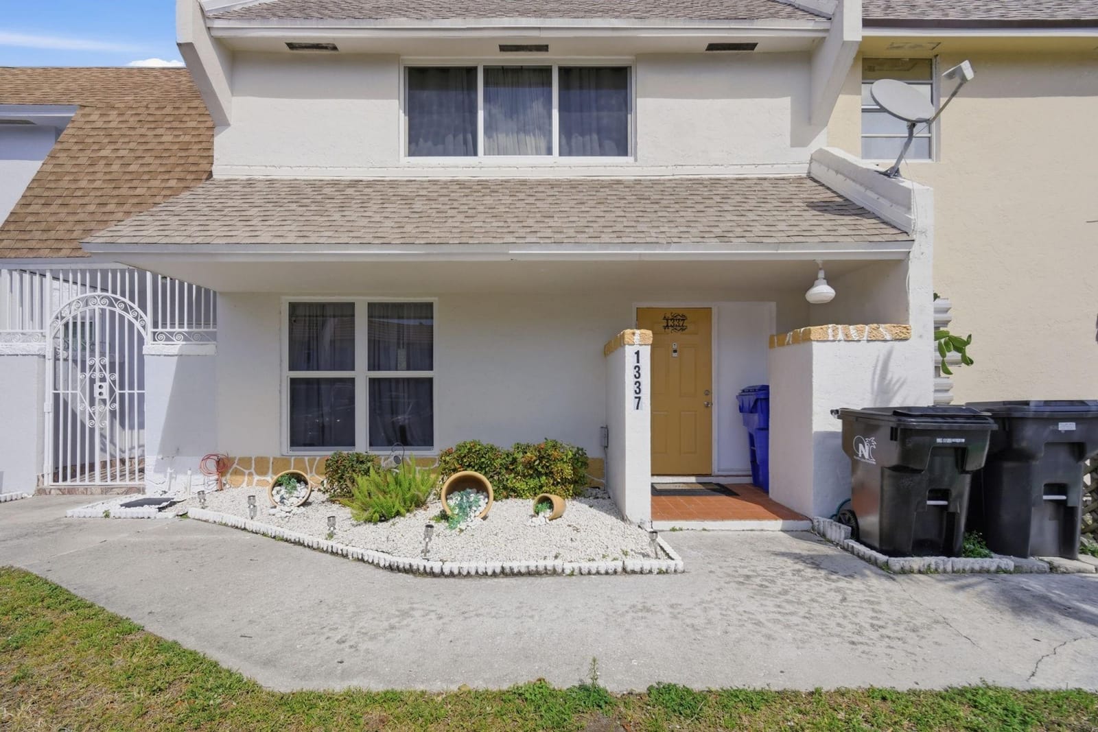 1337 Seaview 1337, North Lauderdale, FL 33068