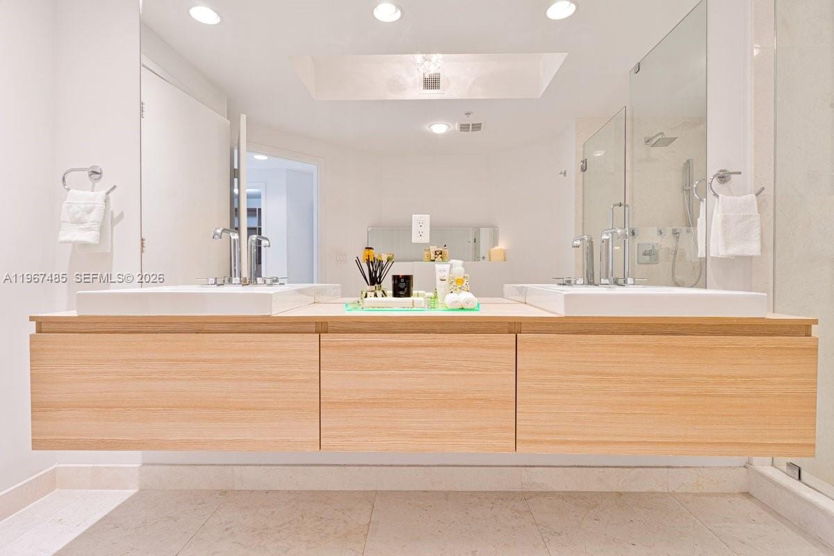 17301 Biscayne Boulevard 305, North Miami Beach, FL 33160 photo 22