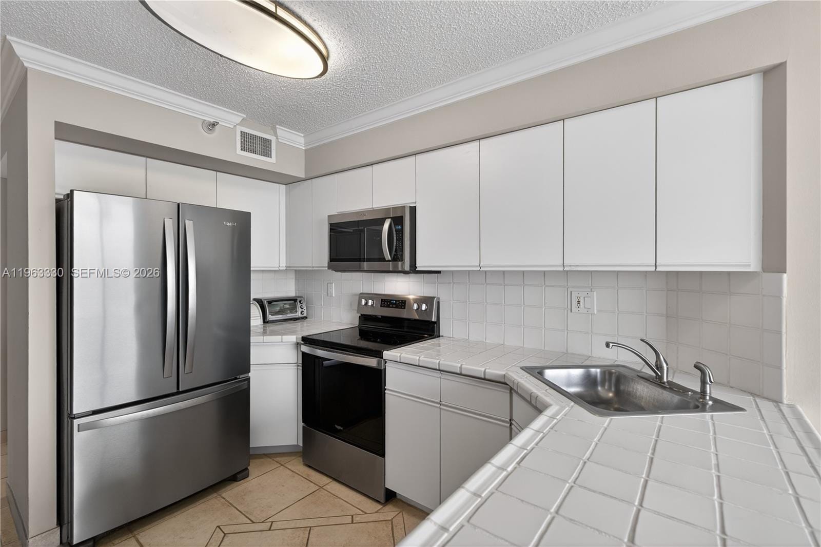 3530 Mystic Pointe Drive 2202 — photo 9
