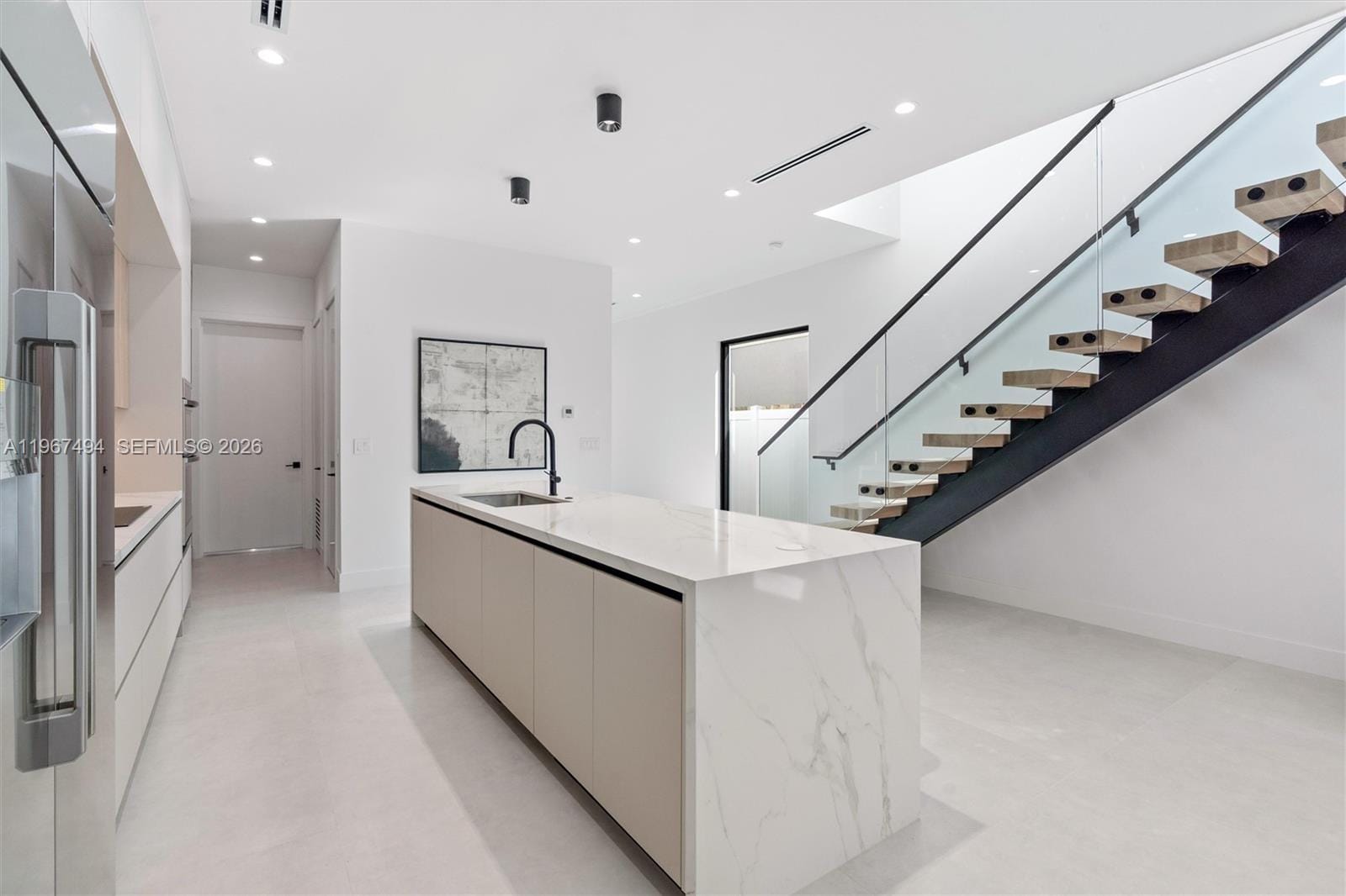 608 SW 16th Court — photo 10