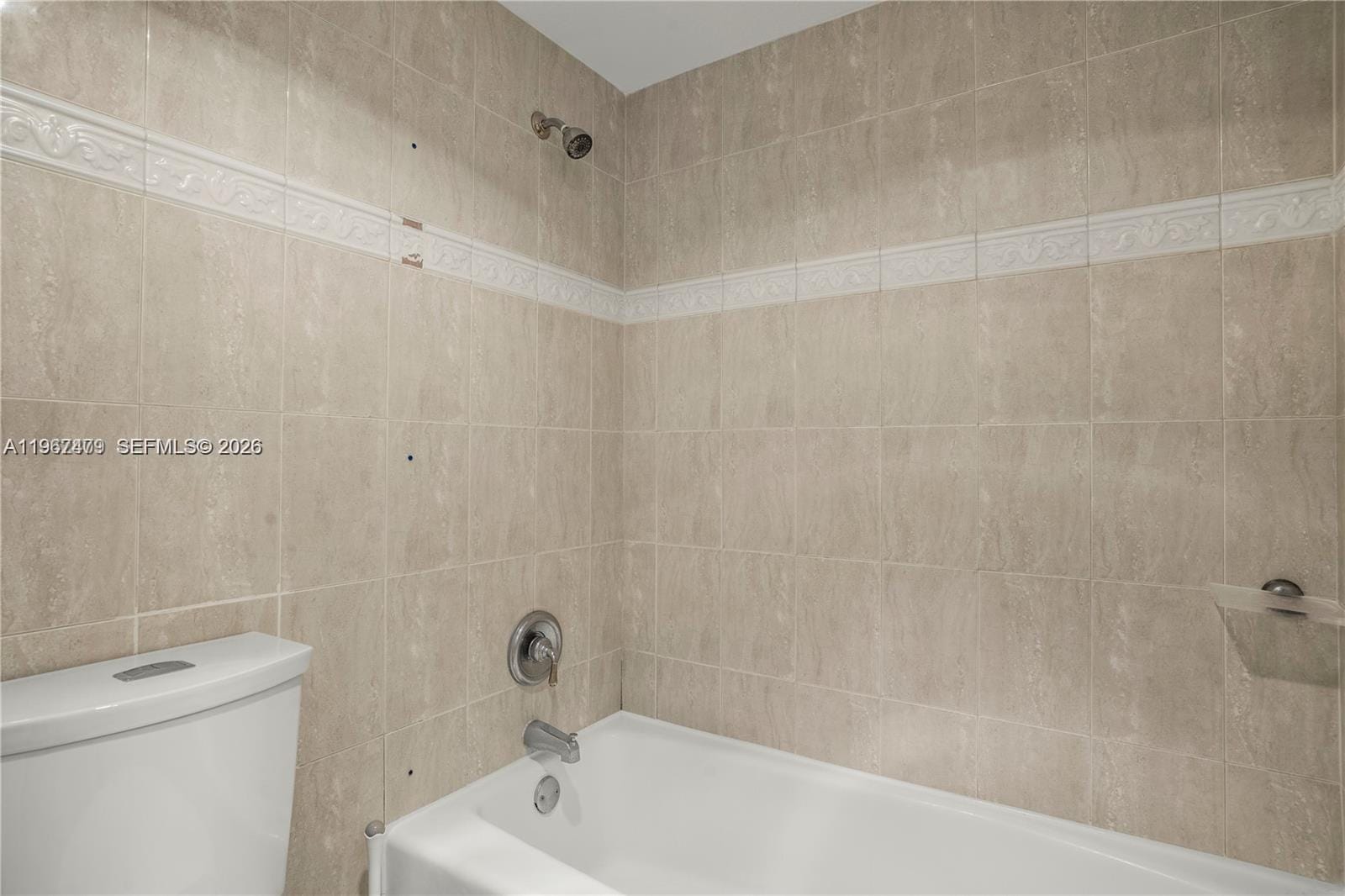 20500 W Country Club Drive 607, Aventura, FL 33180 photo 14