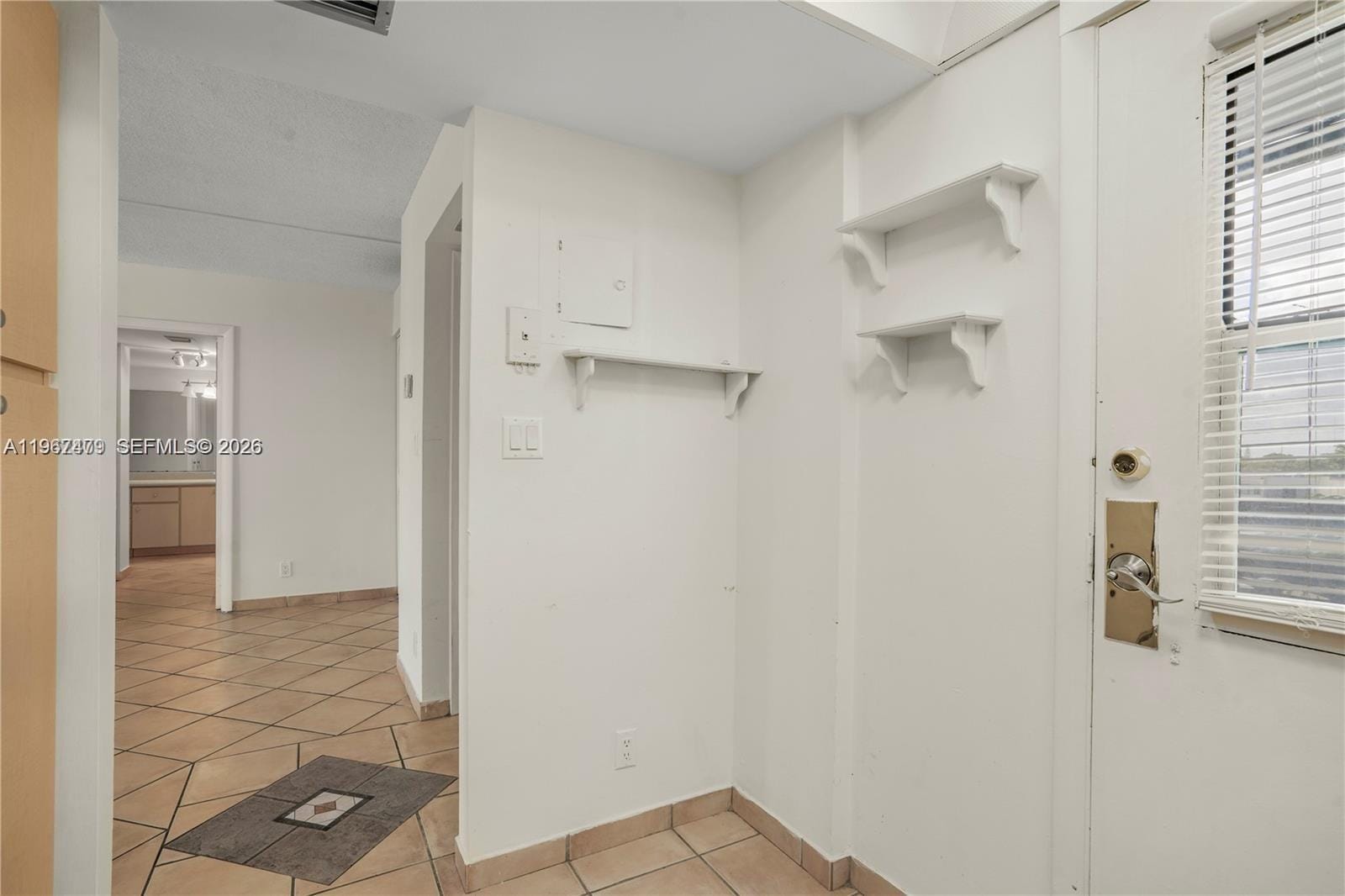 20500 W Country Club Drive 607 — photo 9