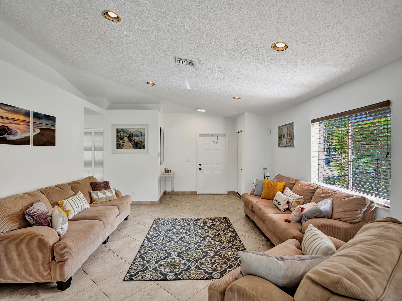 1245 SW 46th Way — photo 8