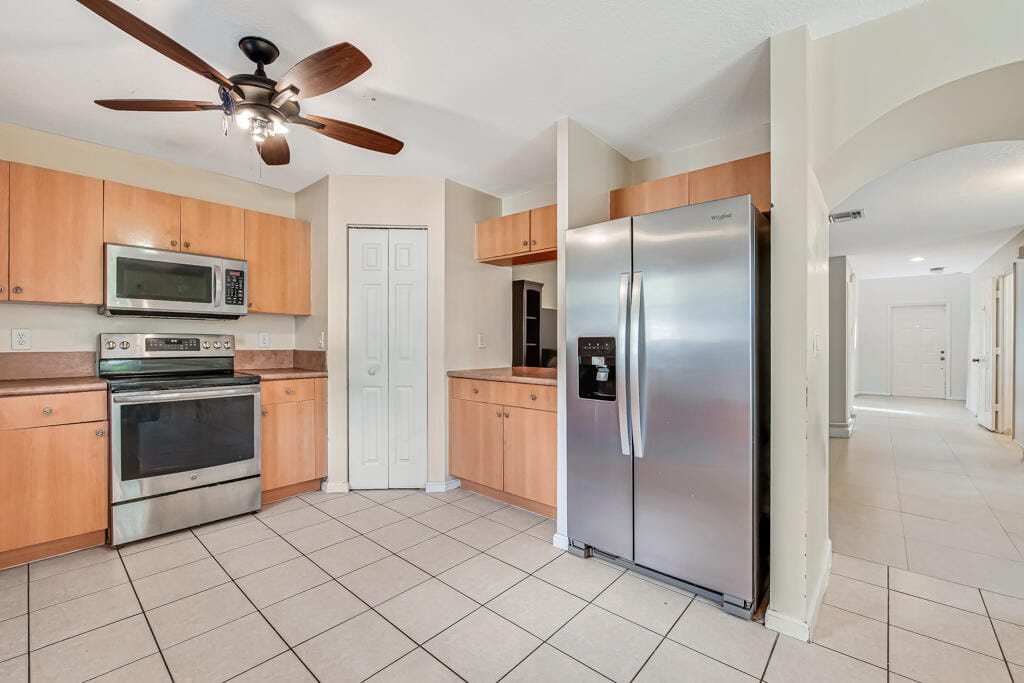 845 Imperial Lake Road, West Palm Beach, FL 33413 photo 17
