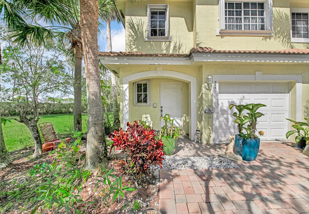 845 Imperial Lake Road, West Palm Beach, FL 33413 photo 4