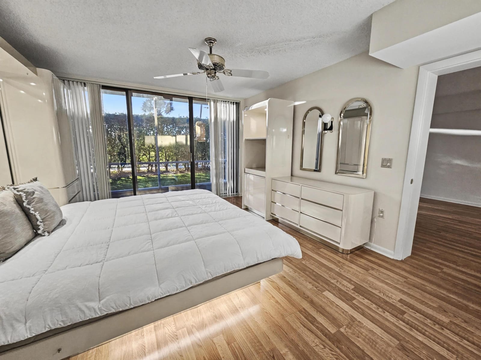 2811 Village Boulevard 101, West Palm Beach, FL 33409 photo 14
