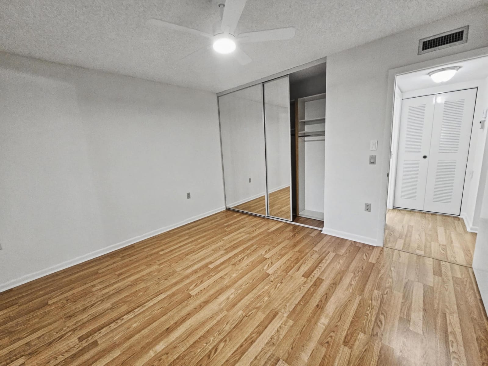 2811 Village Boulevard 101, West Palm Beach, FL 33409 photo 21