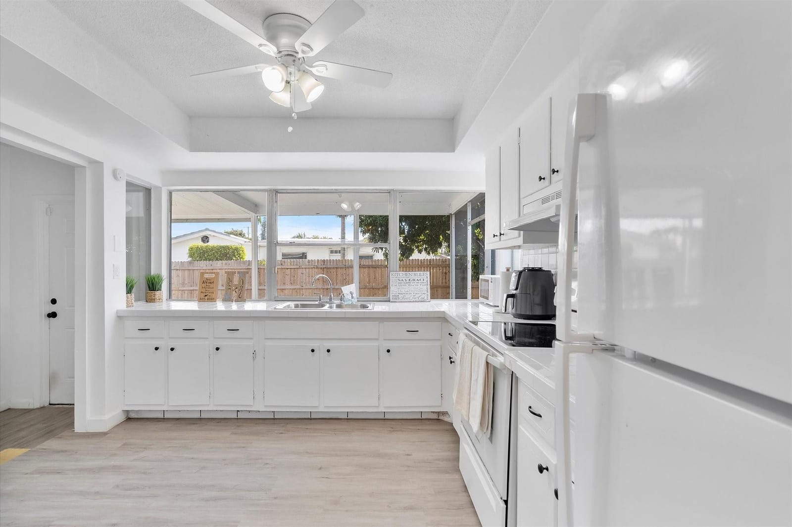 3300 NW 33rd Court, Lauderdale Lakes, FL 33309 photo 2